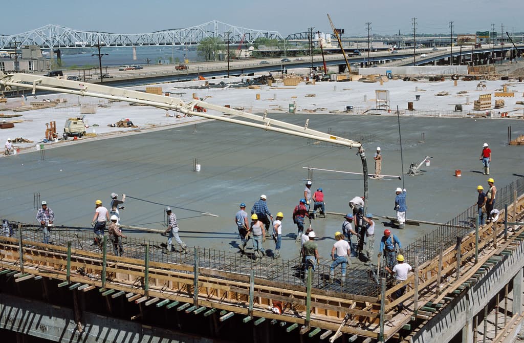 Commercial Concrete vs. Residential: What Actually Changes photo 1