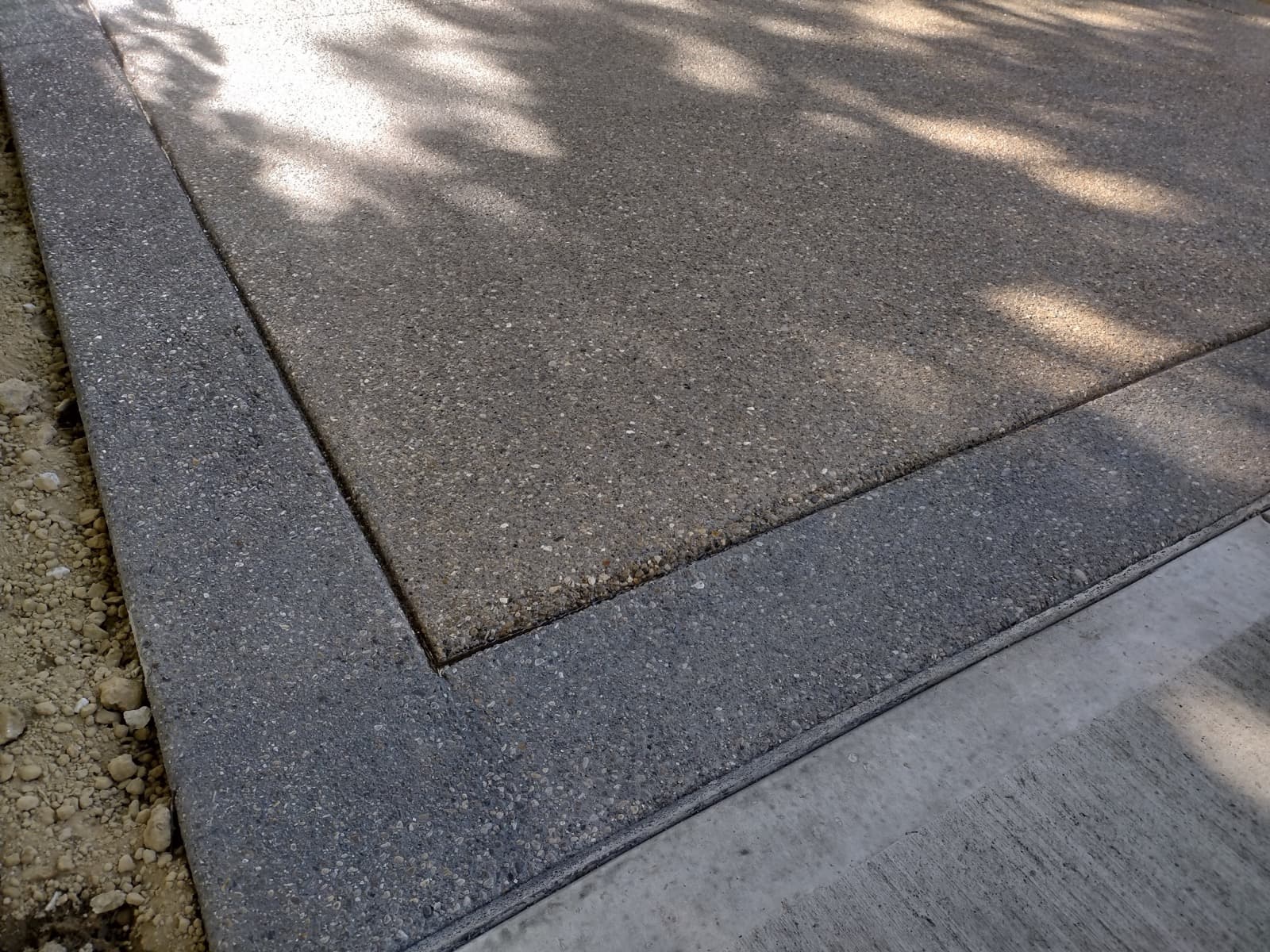 Colour and Stain Options for Outdoor Concrete photo 2