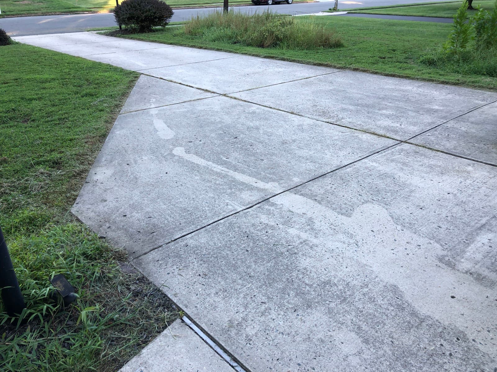 Concrete Driveway Cost Per Square Foot in Ontario: What Drives the Price