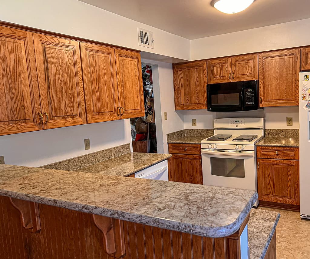 Quartz vs. Granite vs. Laminate Countertops Compared