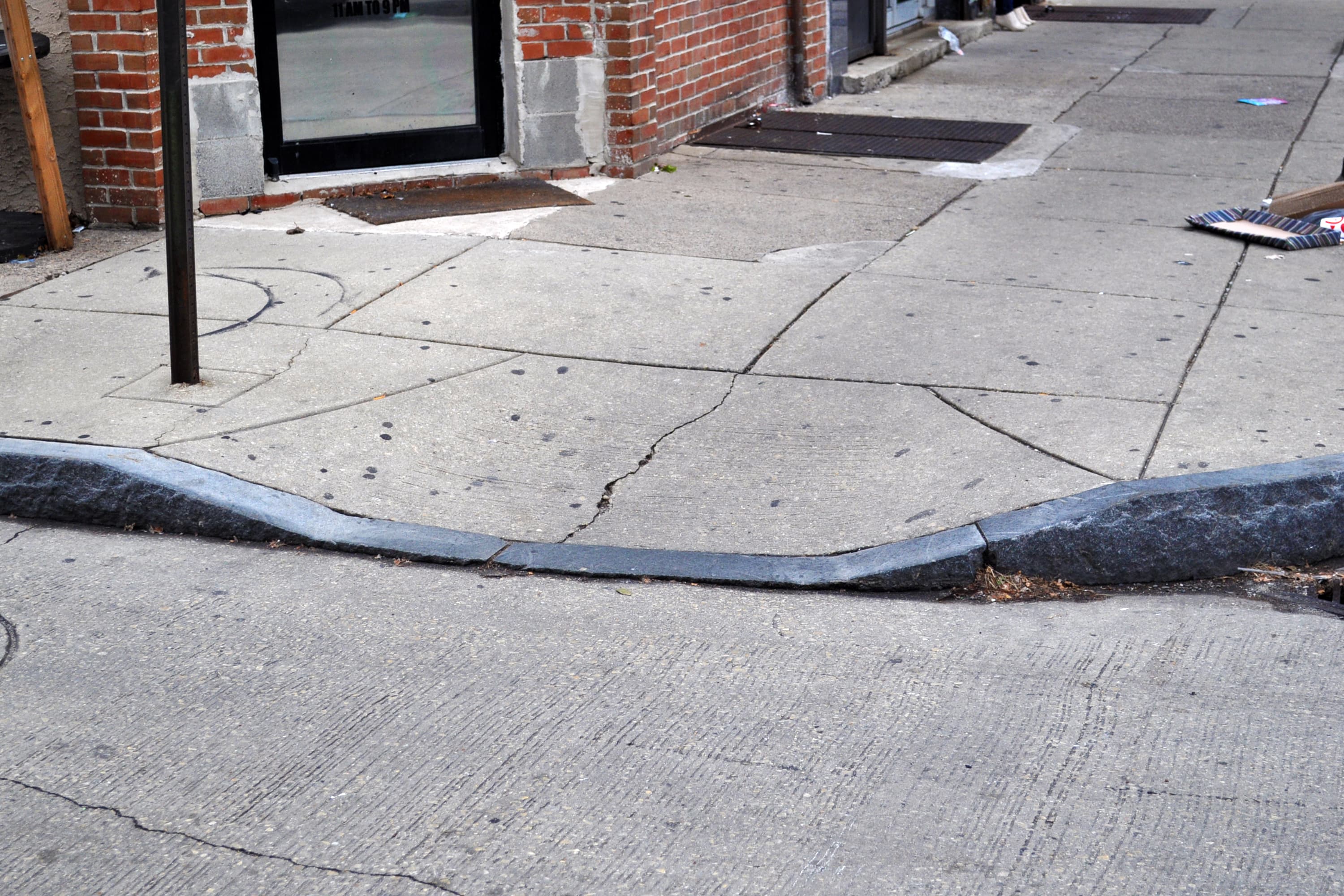 Walkway Width and Code Requirements for Ontario Homes photo 2