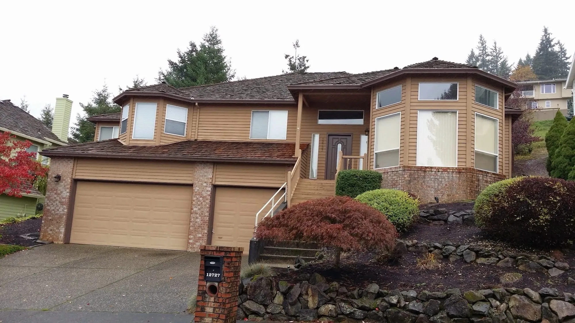 Best Season to Paint the Exterior of an Ontario Home