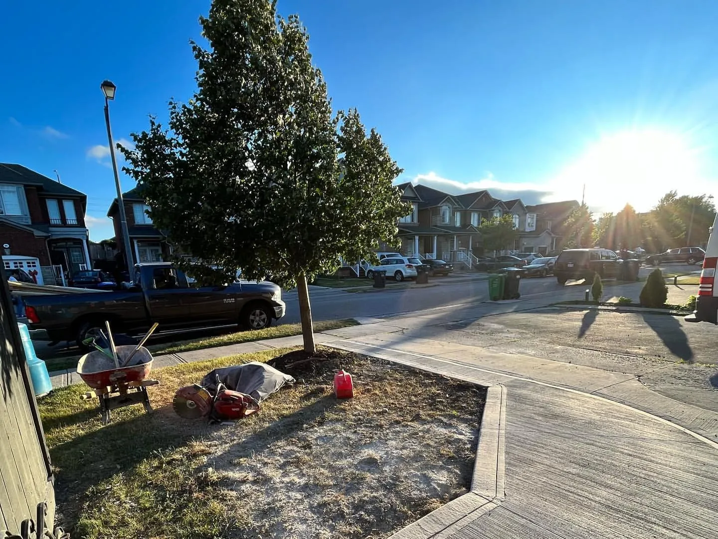 Best Time of Year to Pour a Concrete Driveway in Ontario