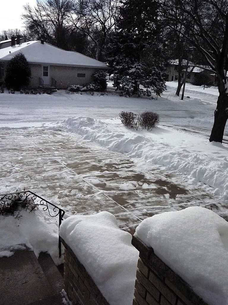 Caring for a Concrete Pool Deck Through an Ontario Winter photo 4