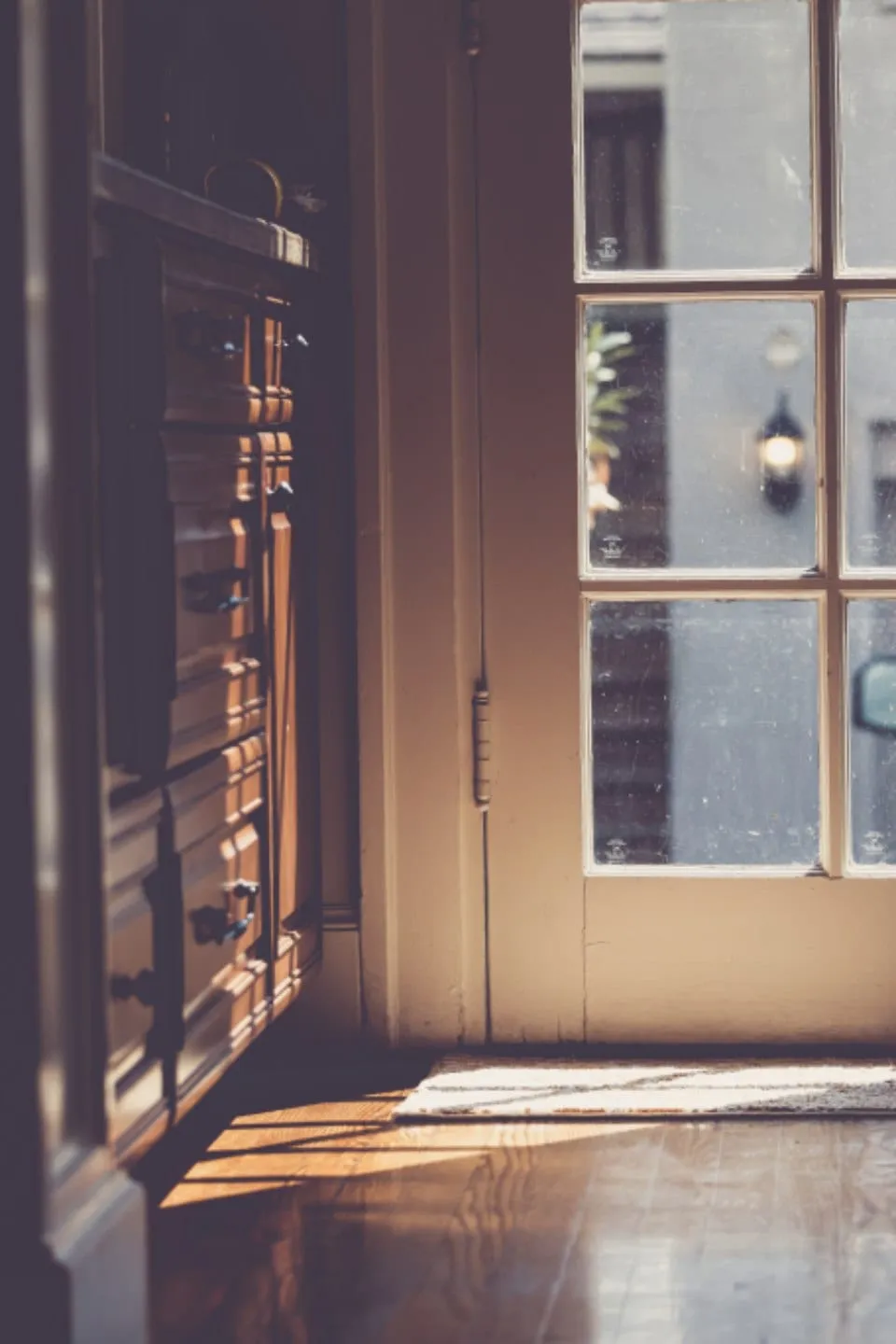 Engineered vs. Solid Hardwood: What Actually Differs photo 3