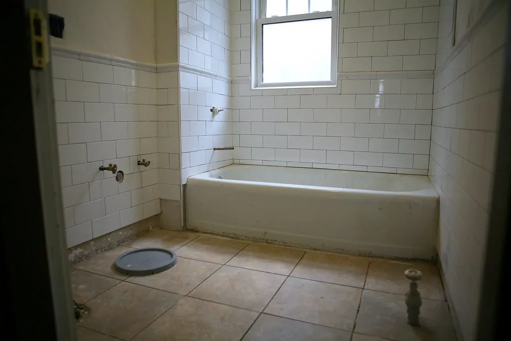 Heated Bathroom Floors: Worth the Cost in Ontario? photo 1
