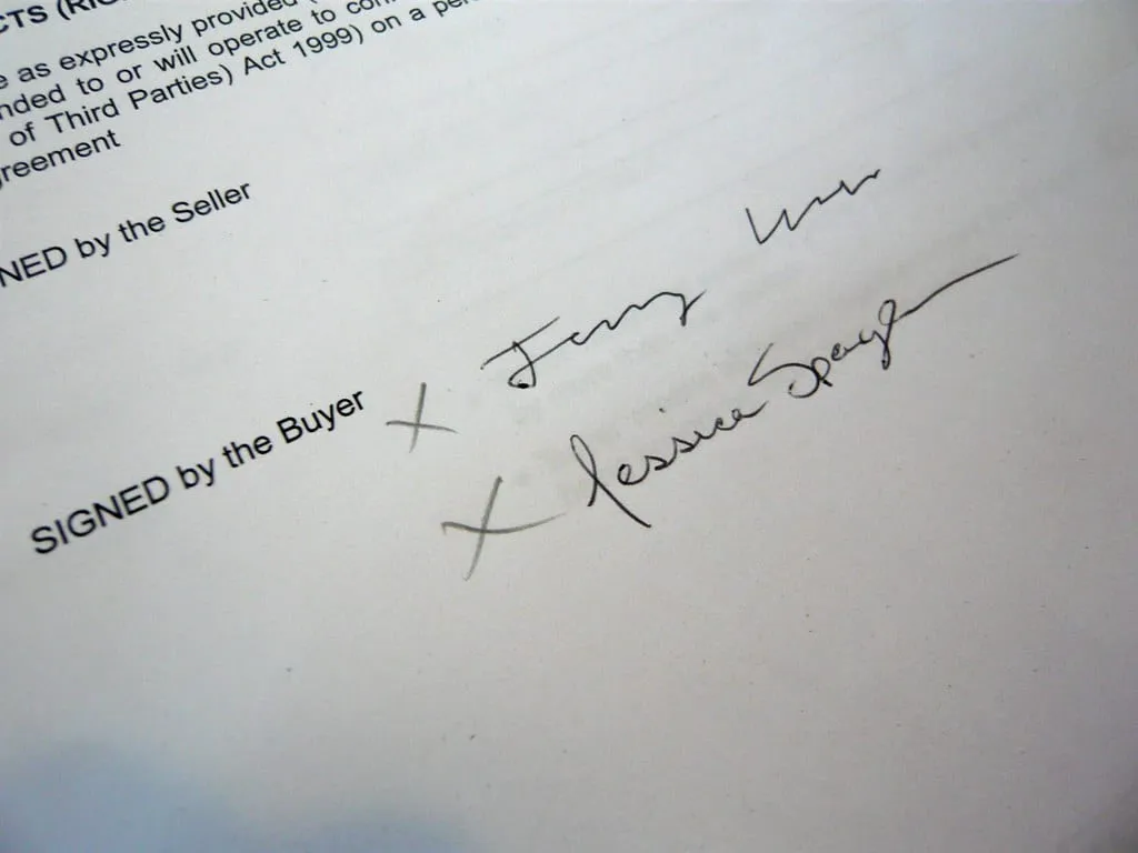 How to Actually Read a Renovation Contract Before You Sign photo 3