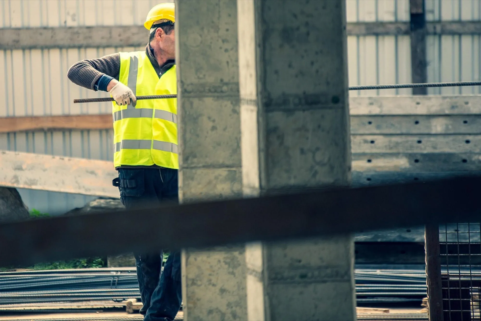 One Crew vs. Subcontractors: Why It Changes How a Project Runs photo 3
