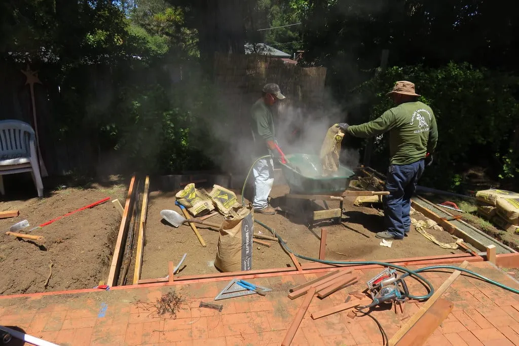 Outdoor Concrete in Ontario: Patios, Walkways, Steps, and Pool Decks photo 4