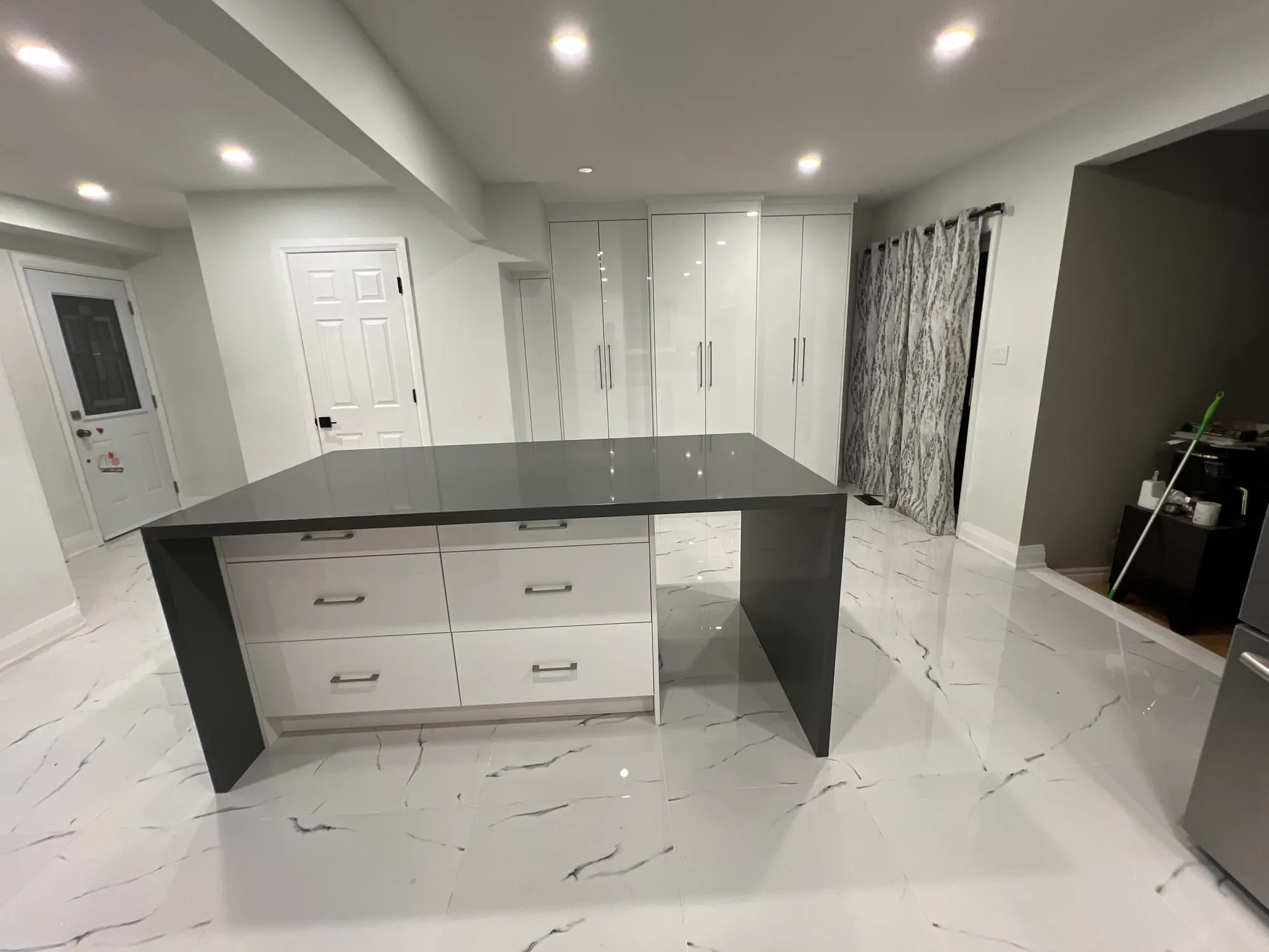 Small Kitchen Renovation Ideas That Don't Cut Corners photo 1