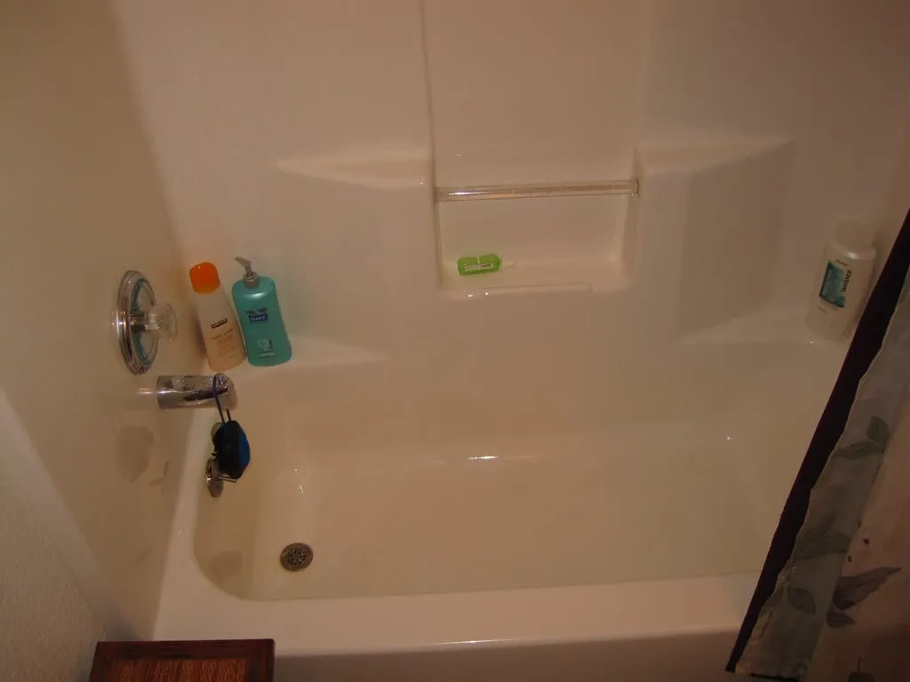 Walk-In Shower vs. Tub: What Actually Drives the Decision photo 3